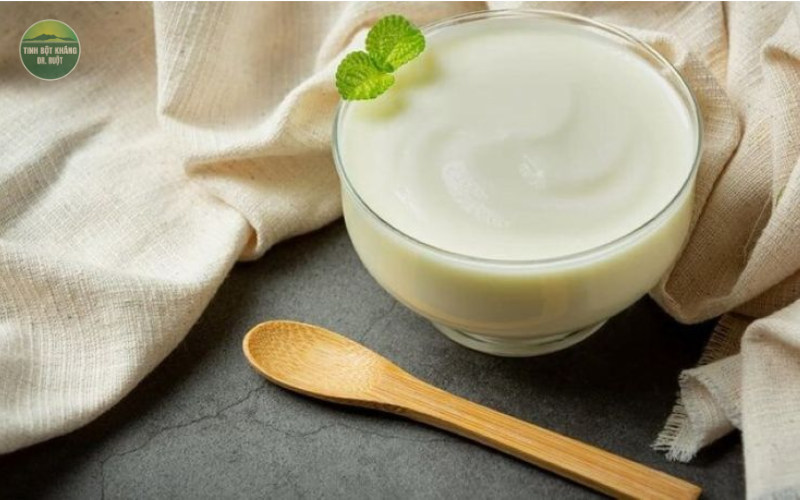 Cha mẹ thường bổ sung các thực phẩm lên men cho trẻ bị táo bón.