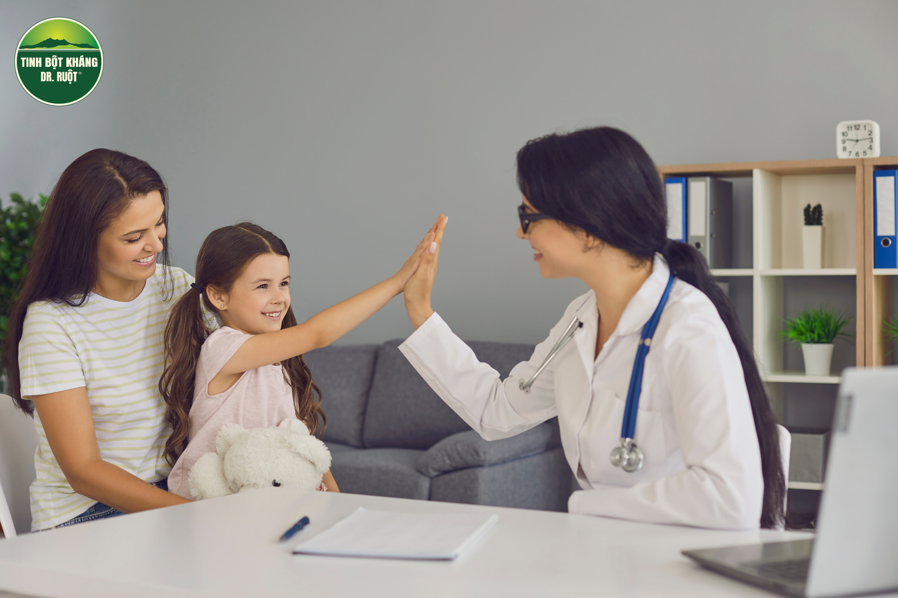 Chế độ dinh dưỡng cân bằng giúp chăm sóc hệ tiêu hóa của trẻ mỗi ngày
